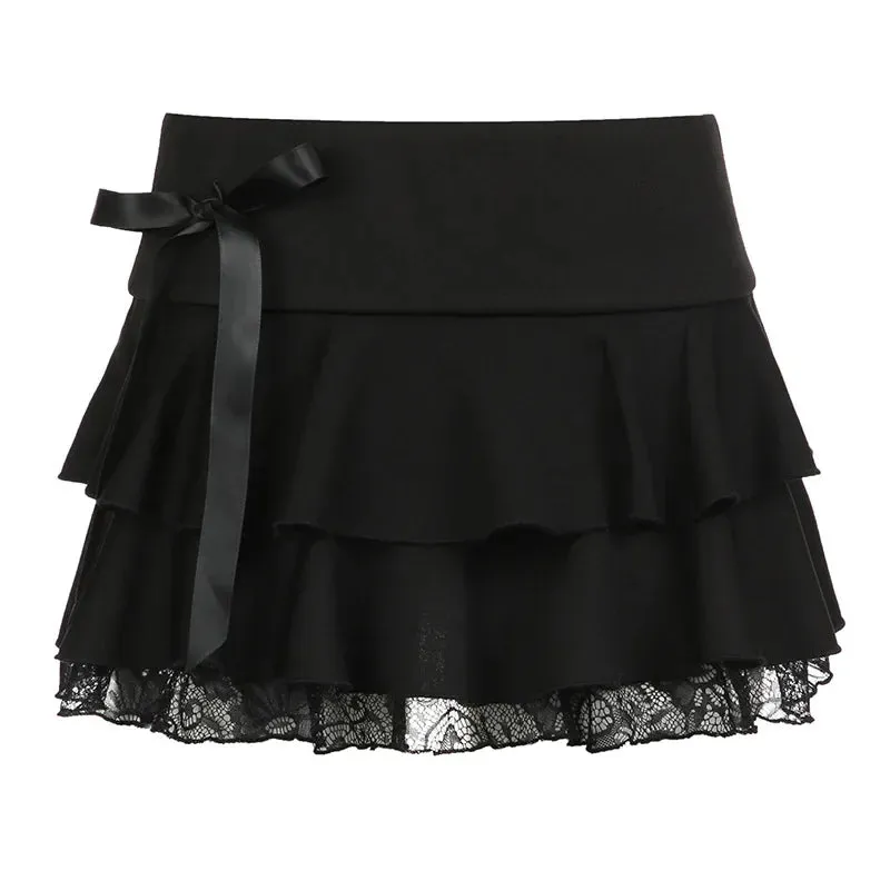 Dark Academia Lace A-Line Mini Skirt – Black Low-Waisted with Bow Stitching, Y2K Gothic Style Short Skirt for Cute Streetwear