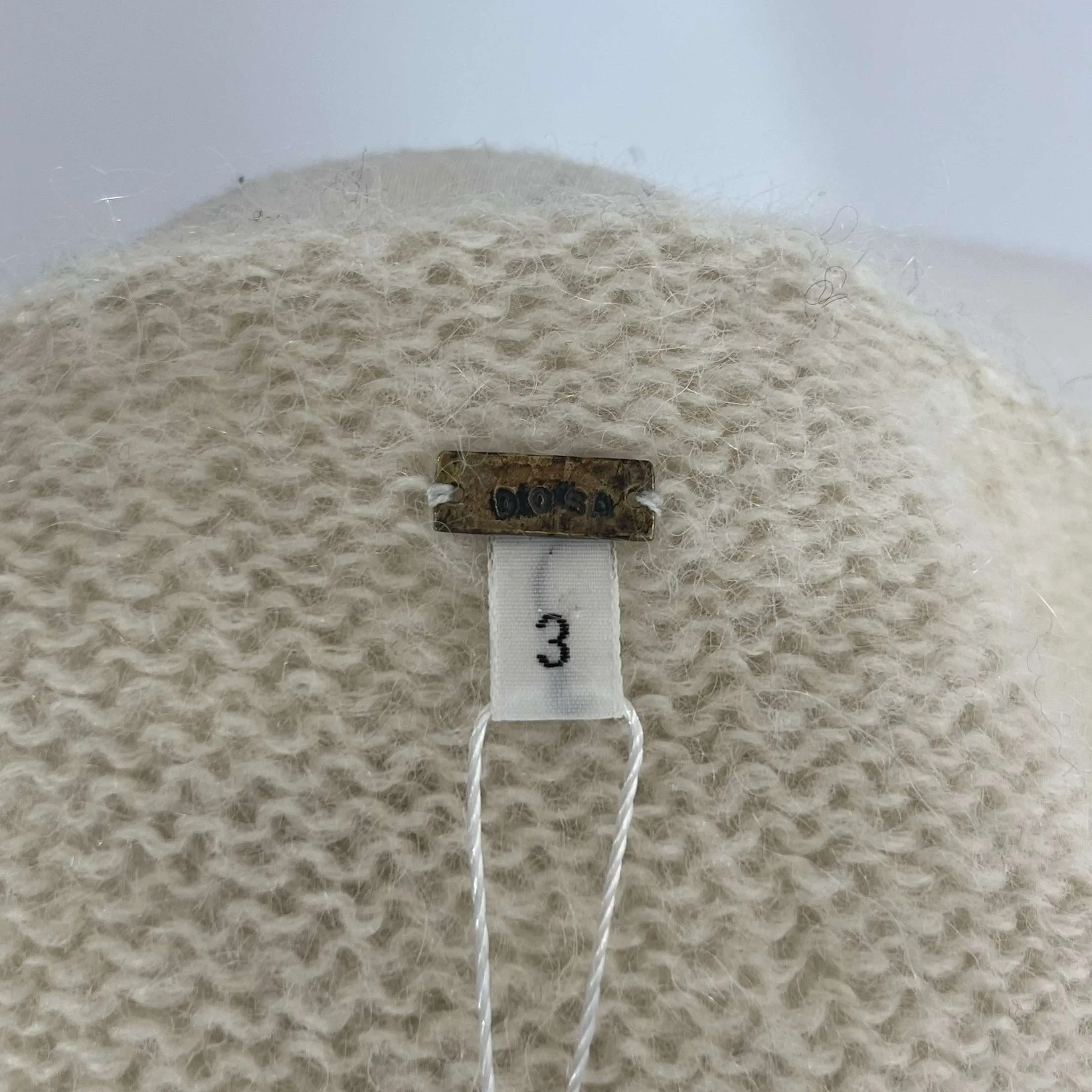 Dosa Alpaca Cream V Neck Jumper L