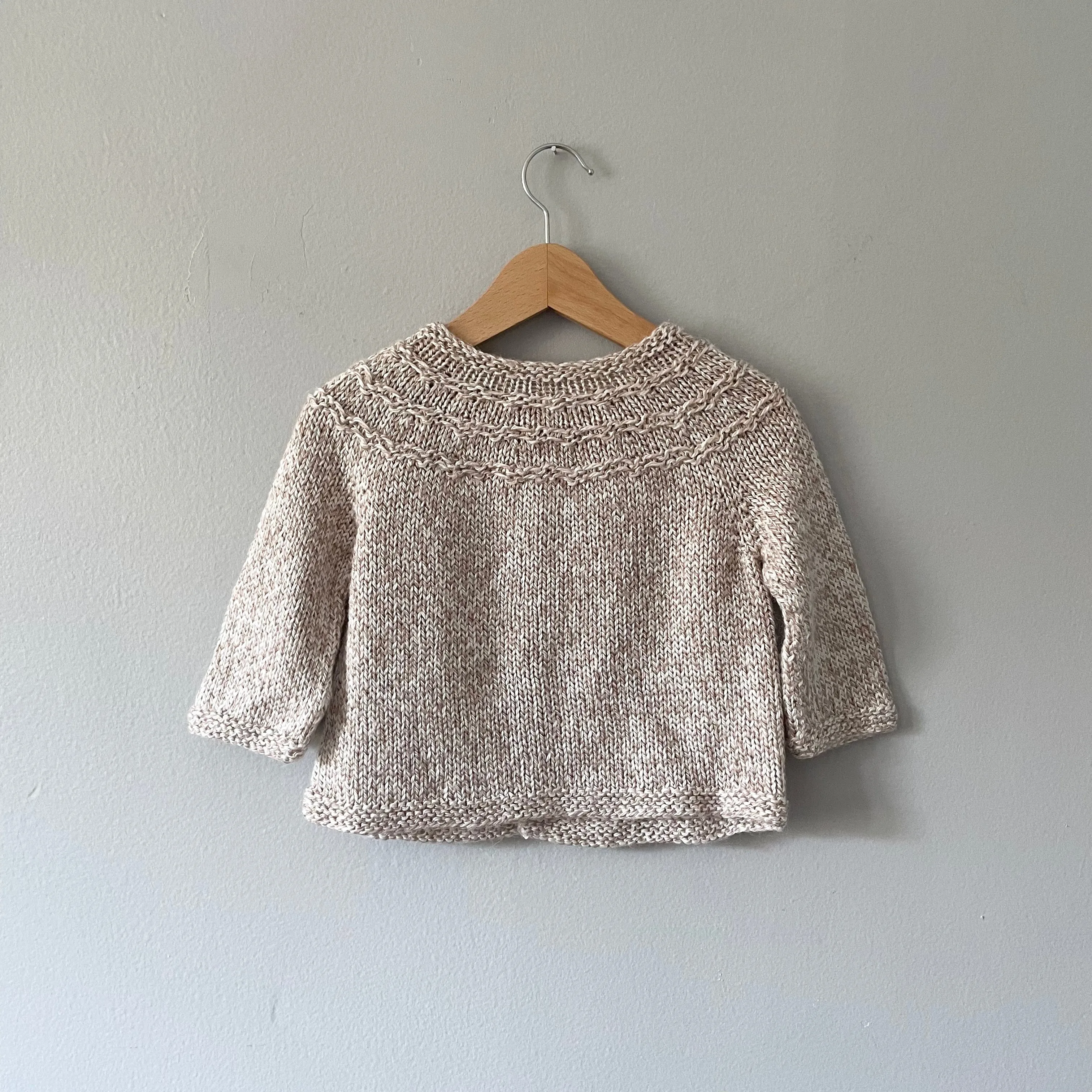 Handmade / Brown knit cardigan / 12M