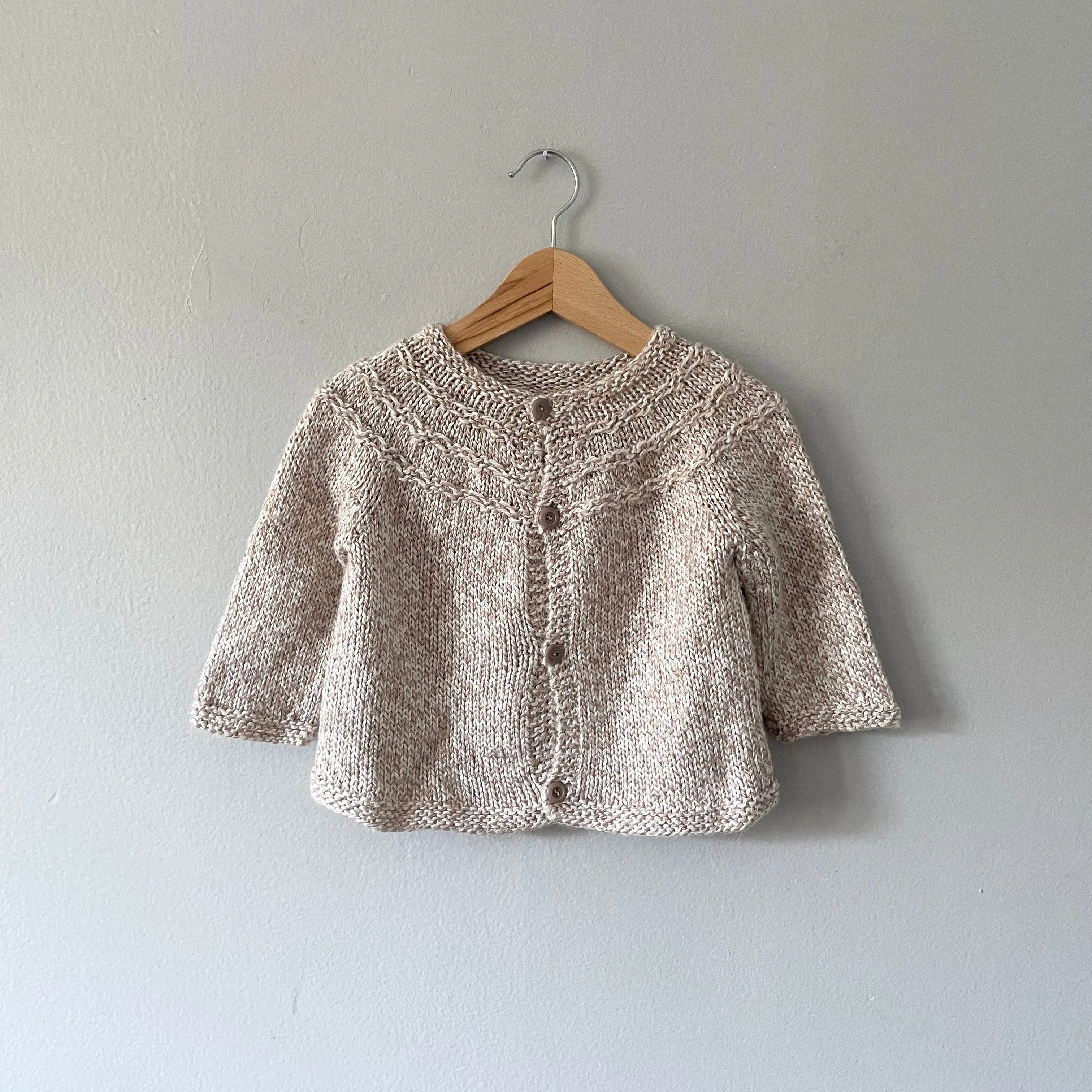 Handmade / Brown knit cardigan / 12M