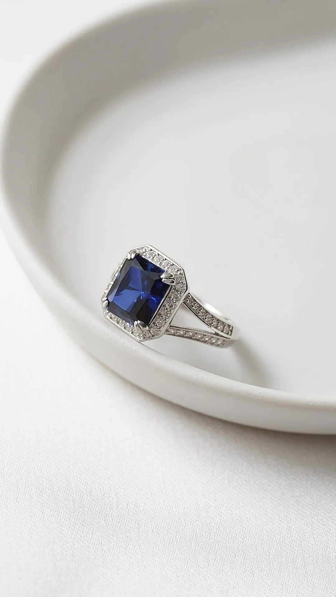 Percy Sapphire Ring White Gold Plated