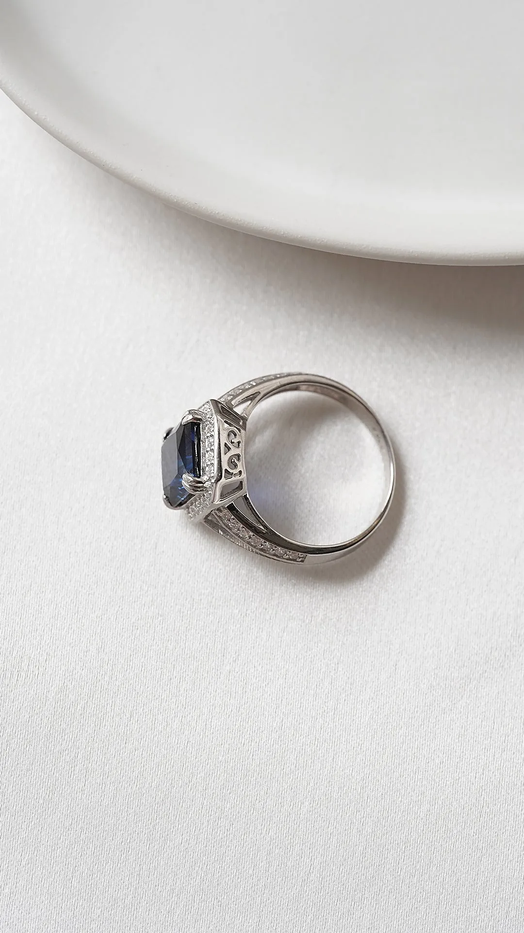 Percy Sapphire Ring White Gold Plated