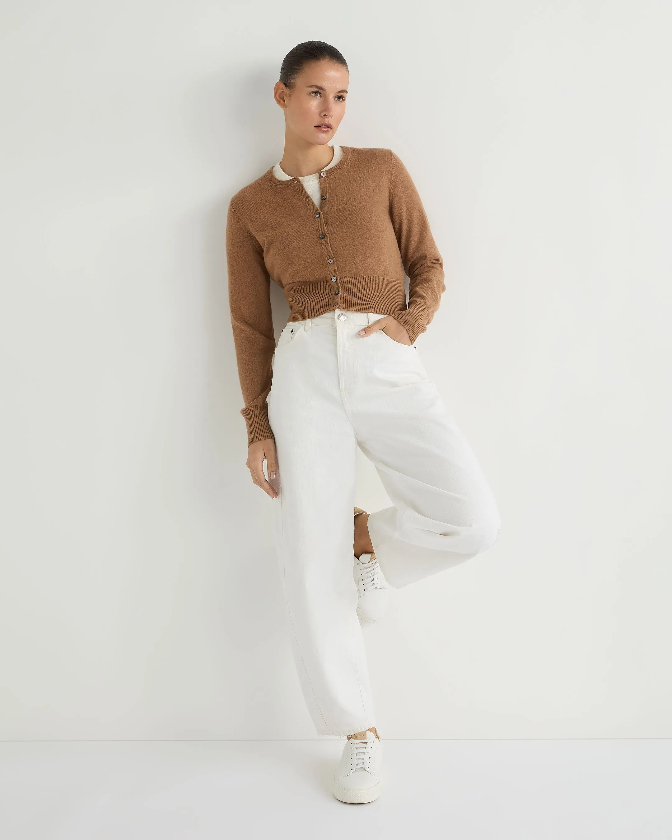 Women's Ivy Cropped Cashmere Cardigan Dark Camel Brown